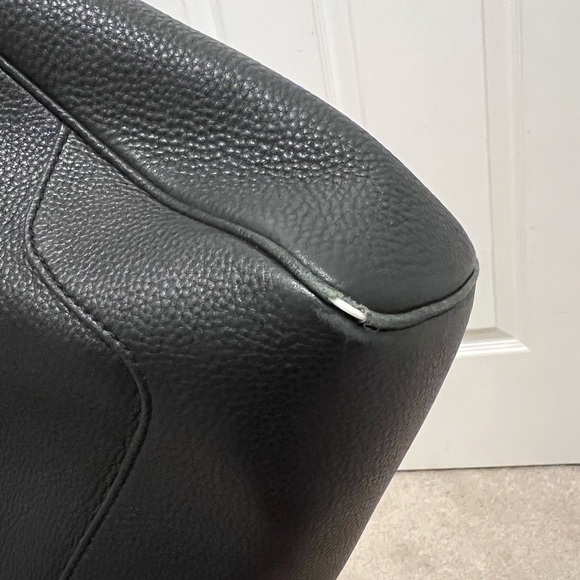 Tory Burch Shoulder Bag - Picture 7 of 8